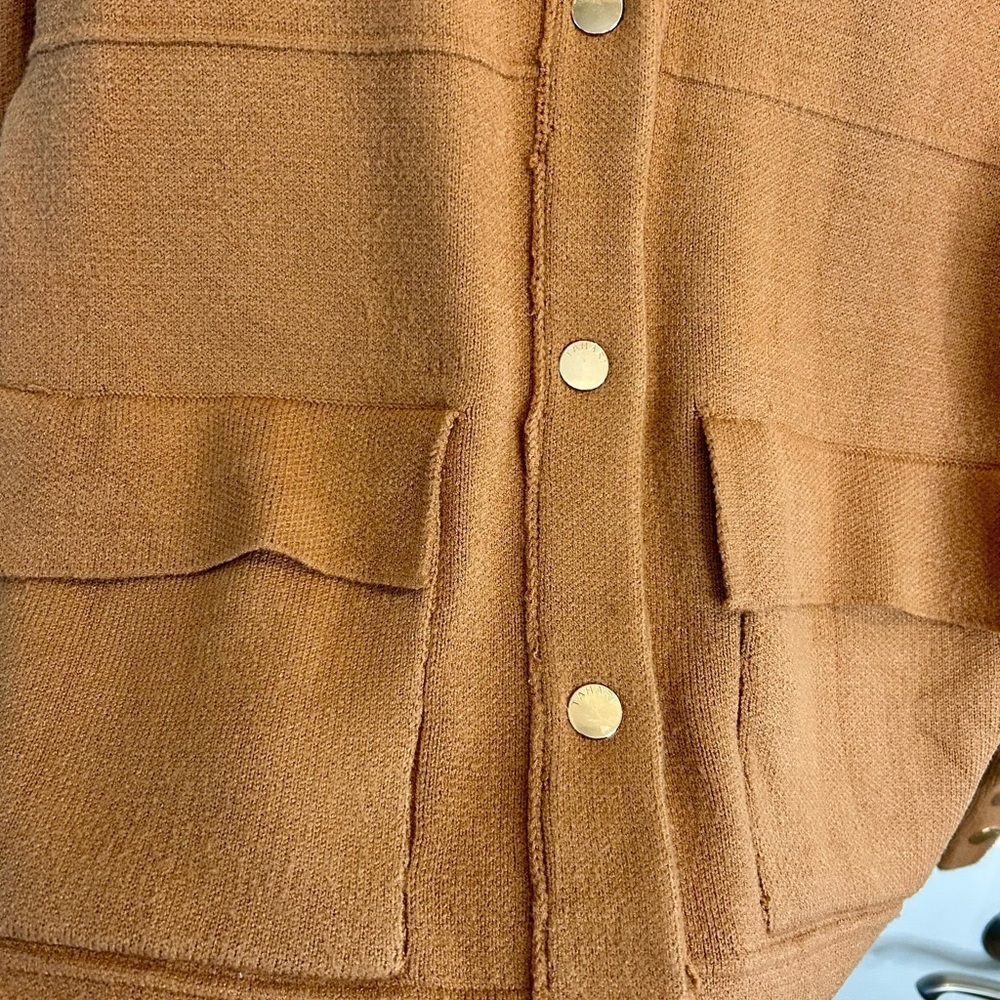 🧡”Tahari” Rust Brown Very Soft Gold Button Front Cardigan w/ Pockets Size M🧡 - Picture 3 of 15